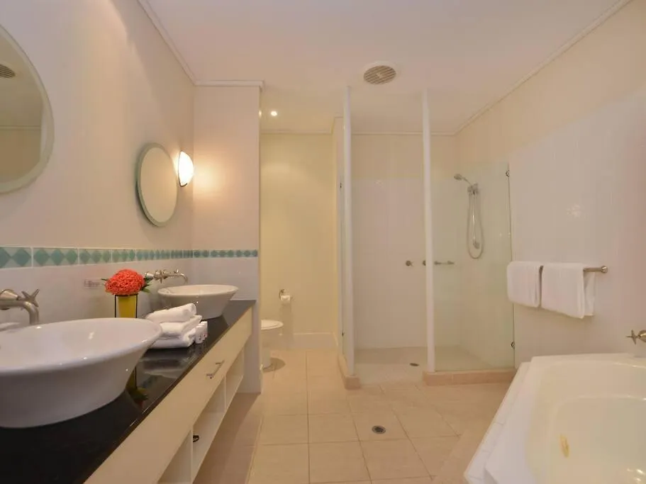 Plantation Villa No.8 - Spacious Villa By The Beach Port Douglas