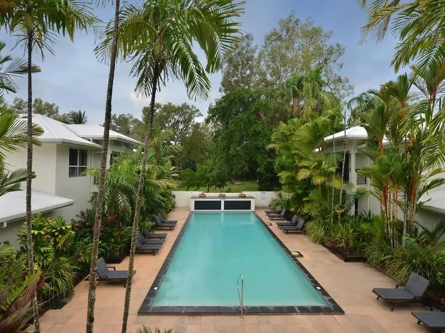 Plantation Villa No.8 - Spacious Villa By The Beach Port Douglas
